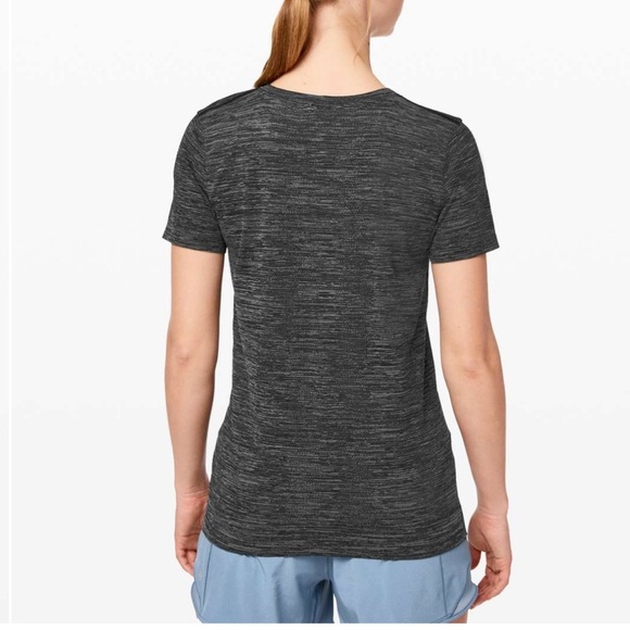 Lululemon Swiftly‎ Tech Short Sleeve (Breeze) *Relaxed Fit Black / White / Black - Picture 7 of 8
